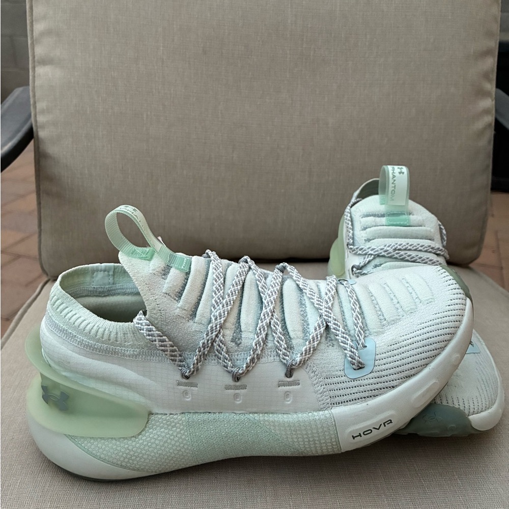 Under Armour HOVR Phantom 3 Illision Green - Size 8